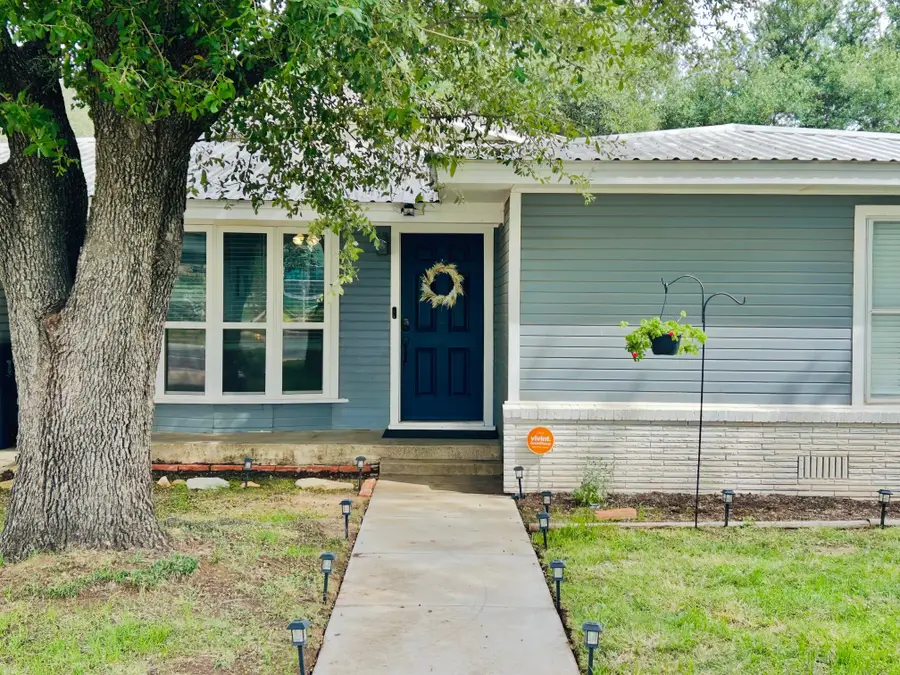 3914 Austin Avenue, Brownwood, TX 76801 - #2