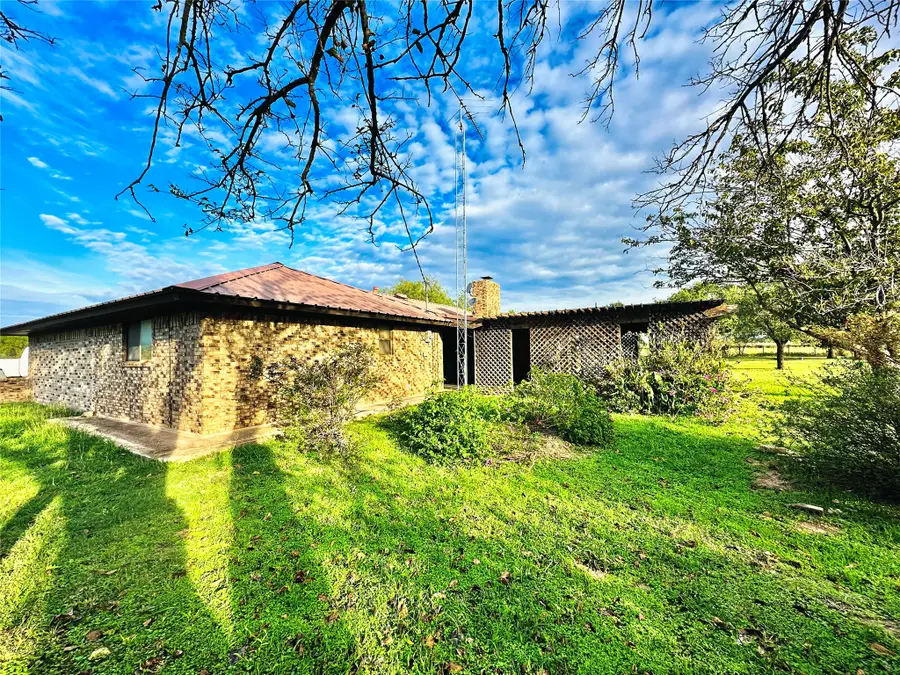 17612 County Road 421, Cross Plains, TX 76443 - #2