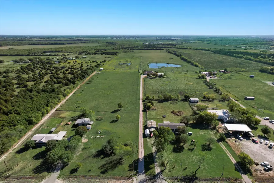 304 Canales Road, Nevada, TX 75173 - #3