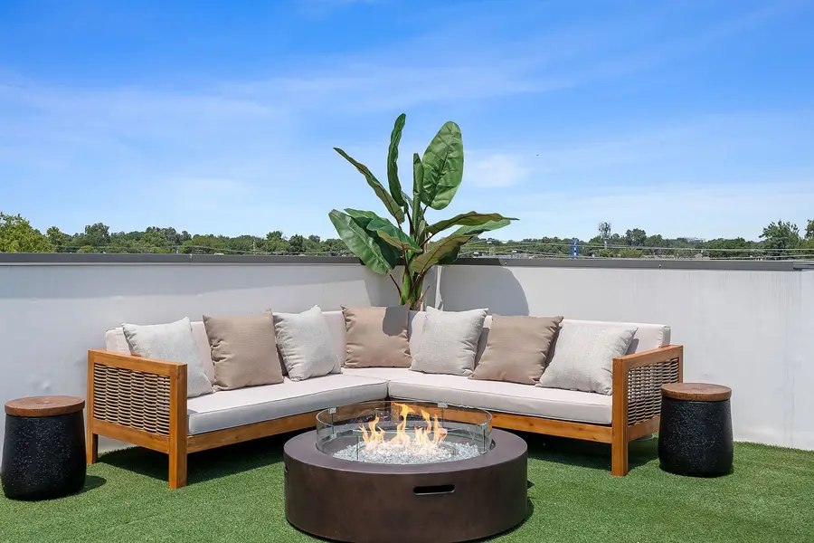 167 S Prairie Avenue, Dallas, TX 75226 - #2