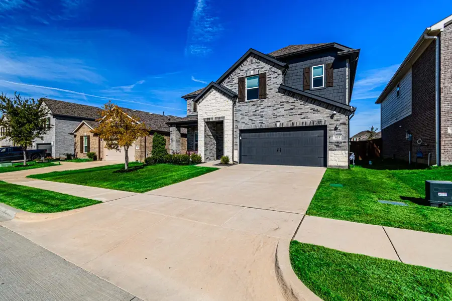 933 West Drive, Aubrey, TX 76227 - #3