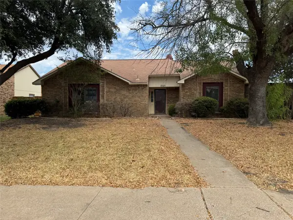 1325 Crestview Drive, Allen, TX 75002