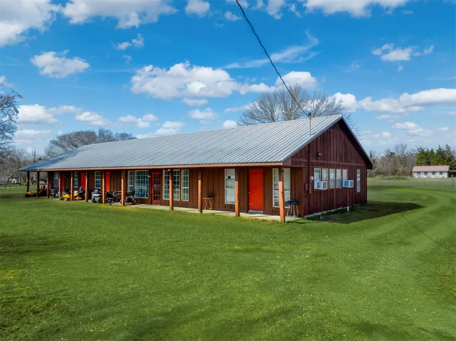 1900 County Road 33900, Powderly, TX 75473 - #2