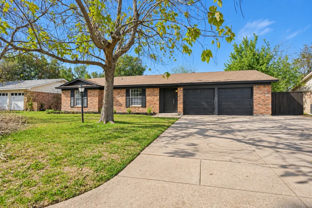 1110 Johnson Street, Benbrook, TX 76126 - #1