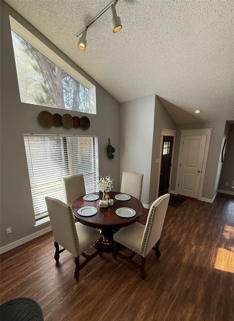 1803 W Jamestown Drive, Ennis, TX 75119 - #2
