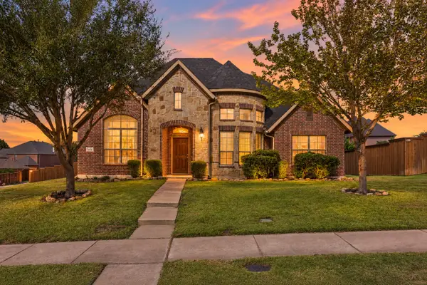 833 Glenmere Court, Rockwall, TX 75087