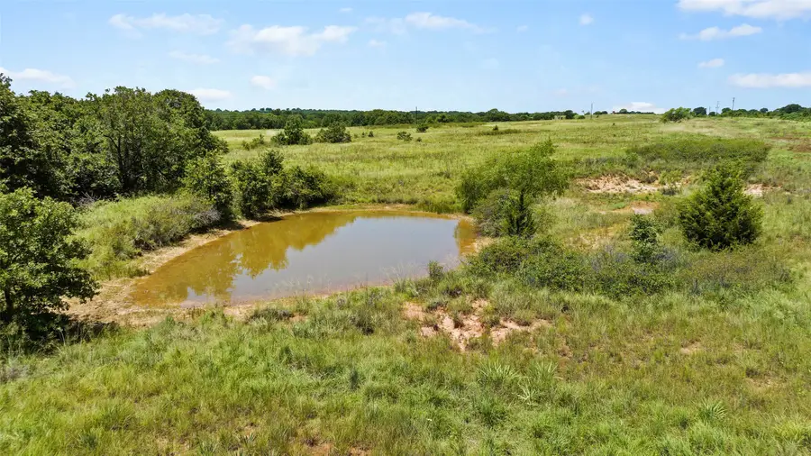 393 Franklin Road, Saint Jo, TX 76265 - #2