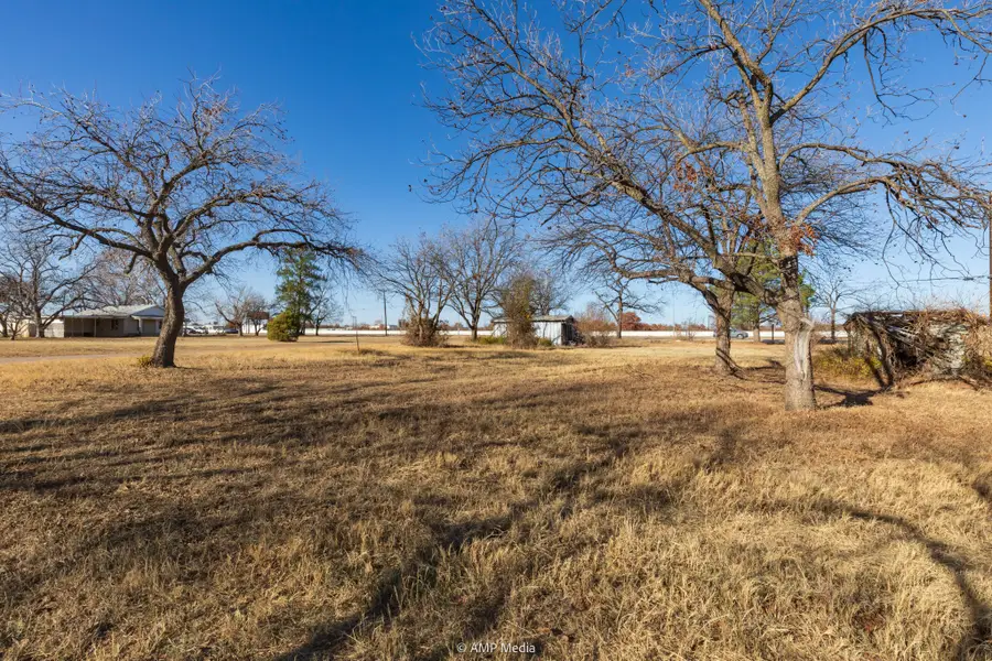309 S Access Road, Clyde, TX 79510 - #2