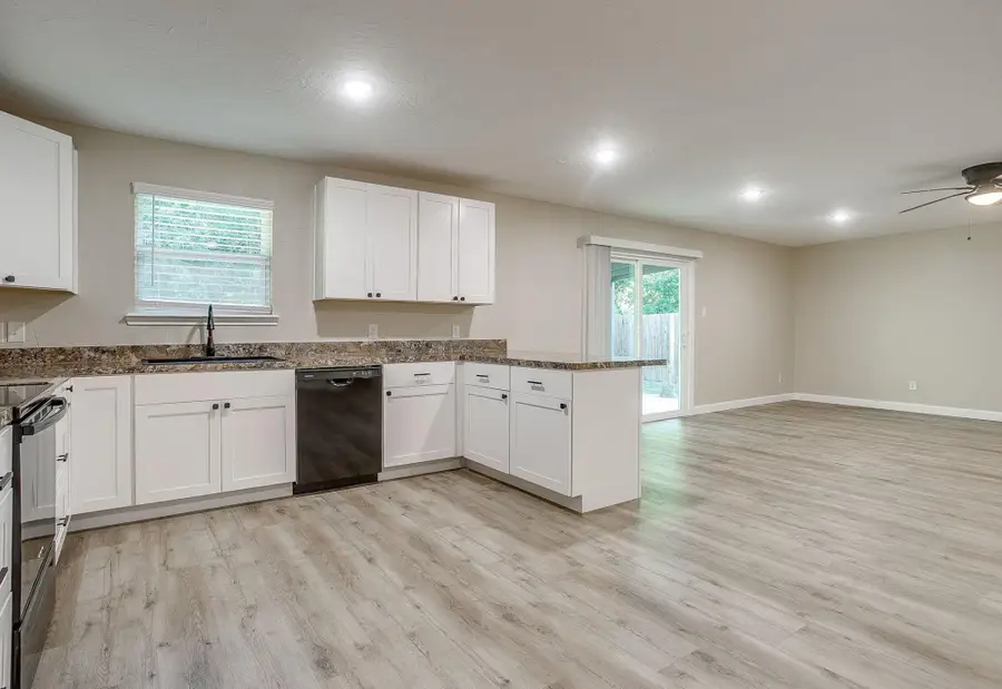 7412 Ewing Avenue, Fort Worth, TX 76116 - #3
