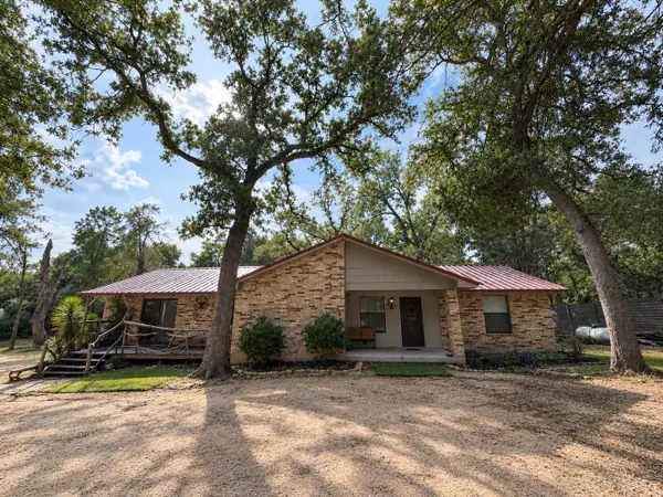 122 Lost Pine Street, Elgin, TX 78621