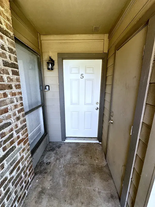 1600 Pecan Chase Circle #5, Arlington, TX 76012