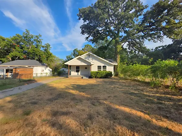 2914 Carpenter Avenue, Dallas, TX 75215