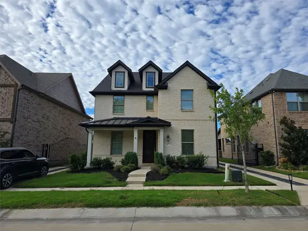 1873 Lakemont Drive, Van Alstyne, TX 75495