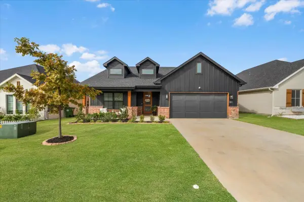 928 Rodgers Avenue, Godley, TX 76044