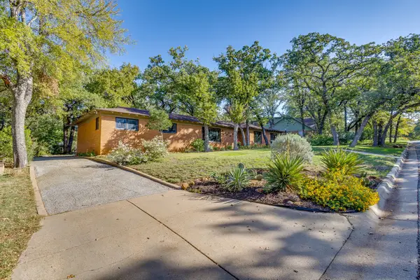 5909 Jacqueline Road, Fort Worth, TX 76112
