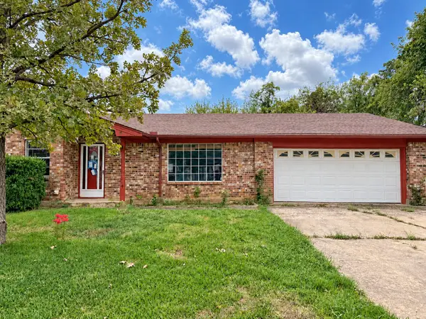 204 W Vernon Street, Bells, TX 75414