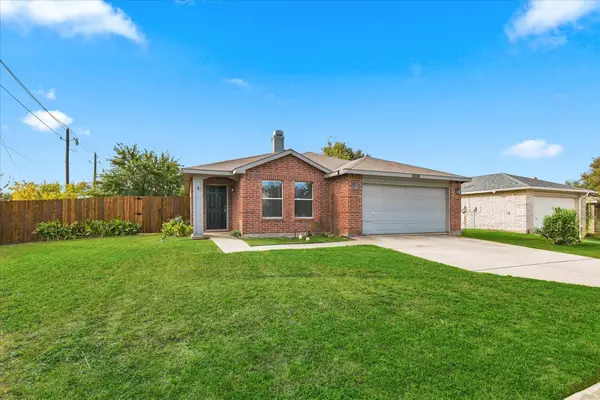 8328 Montecito Drive, Denton, TX 76210