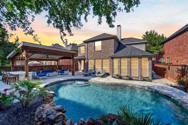 8417 Bayberry Avenue, Lantana, TX 76226