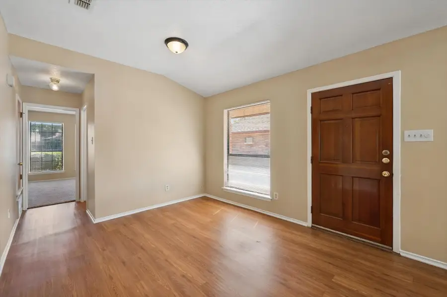 5606 Congressional Drive, Arlington, TX 76018 - #2