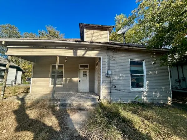 509 E Ross Avenue, Mart, TX 76664