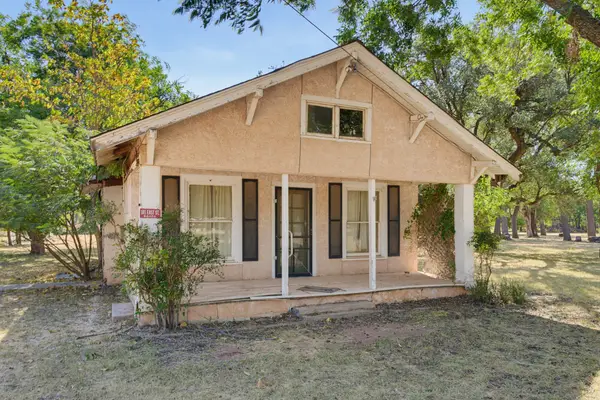 101 East Street, Buffalo Gap, TX 79508
