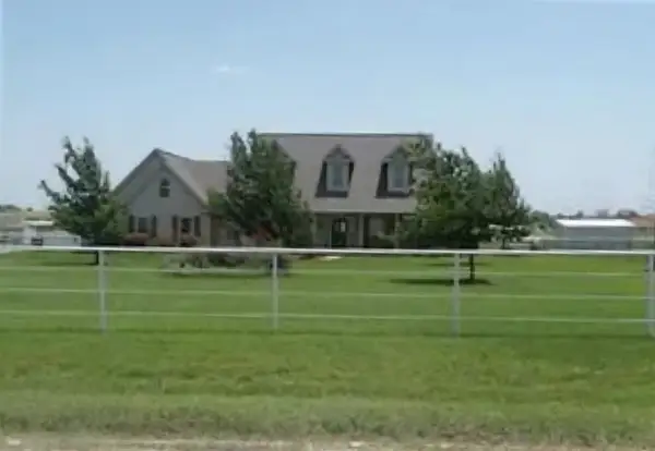 2586 Big Sky Trail, Ponder, TX 76259