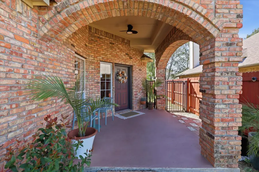 700 Harbour Town Drive, Lake Dallas, TX 75065 - #2
