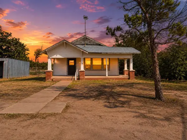1408 Andis Lane, Coleman, TX 76834