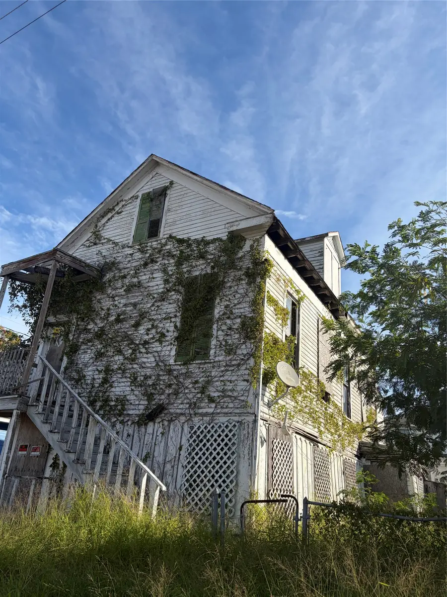814 38th Street, Galveston, TX 77550 - #2