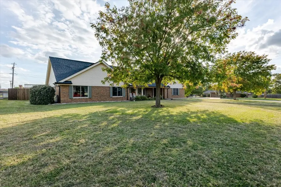 2600 Hilley Drive, Mineral Wells, TX 76067 - #3