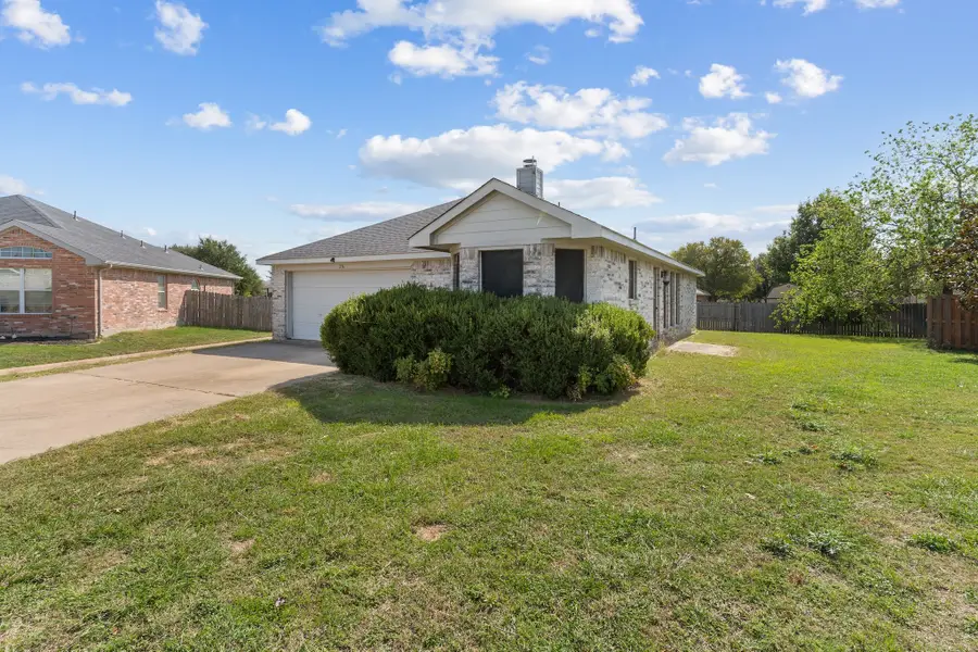 236 Kings Way Court, Rhome, TX 76078 - #3