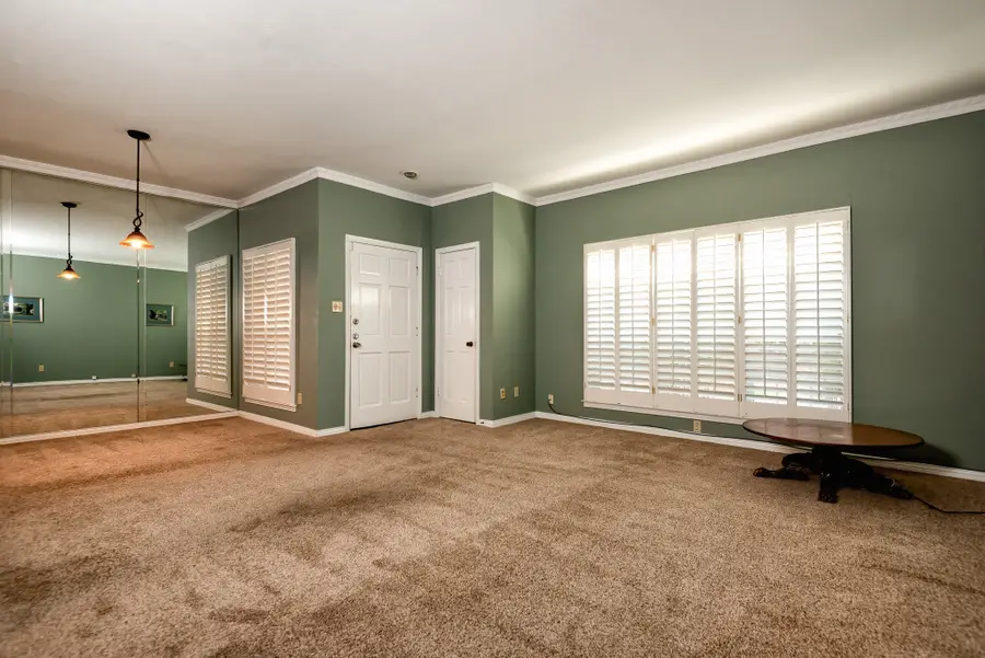 4415 Bellaire Drive S #102S, Fort Worth, TX 76109 - #3