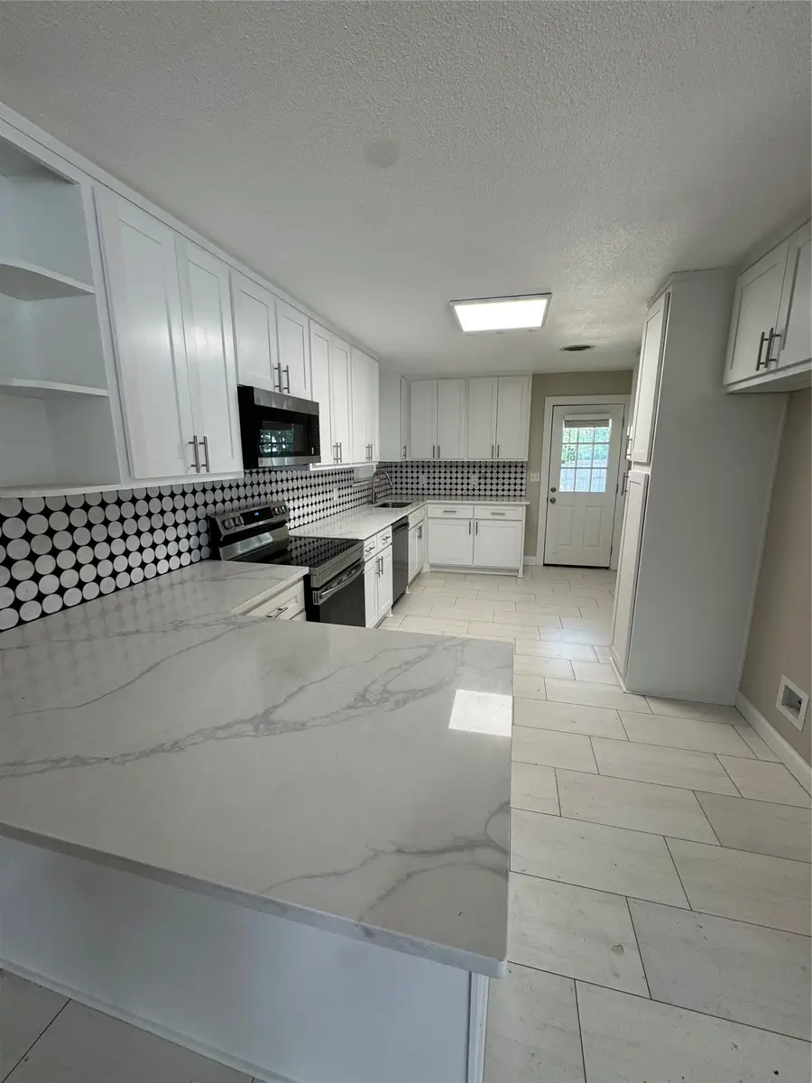 203 W Haning Street, Howe, TX 75459 - #3