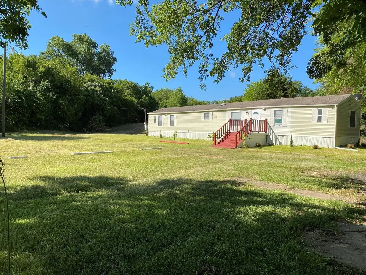4201 N Interstate Highway 45, Ennis, TX 75119 - #1