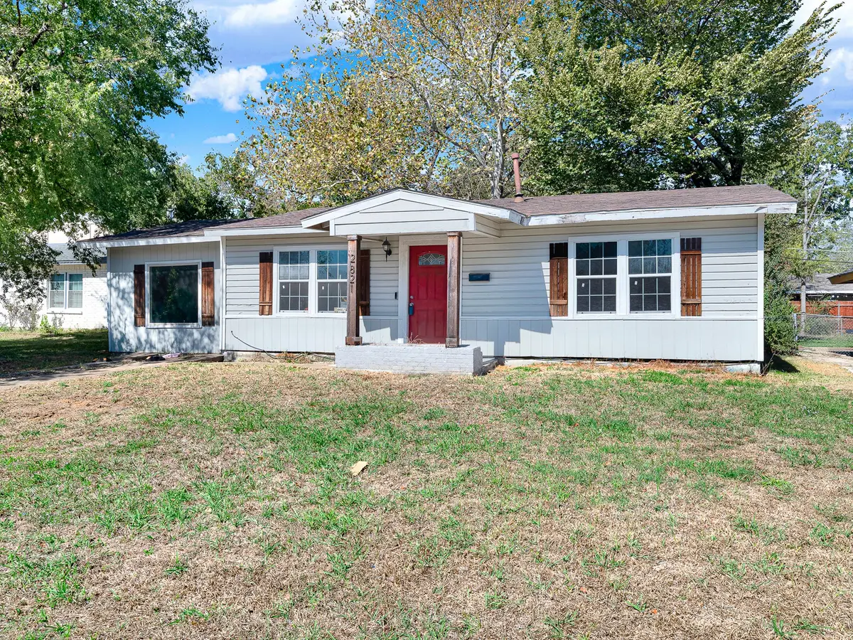 2821 Kilburn Avenue, Dallas, TX 75216 - #1