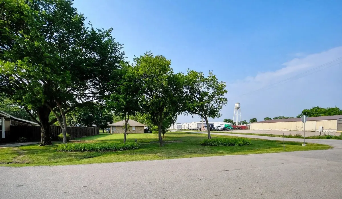 201 W Ash Street, Celina, TX 75009 - #1