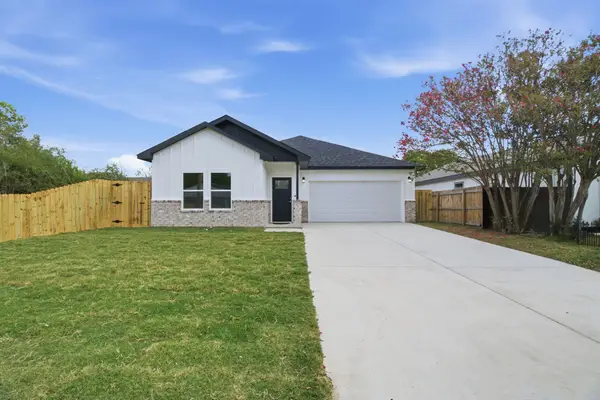 2113 Andrew Avenue, Fort Worth, TX 76105