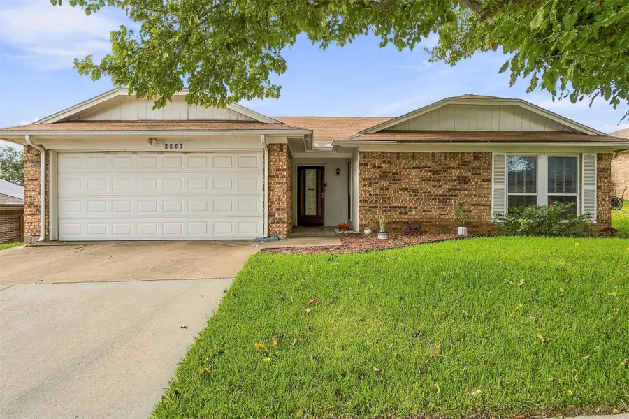 6504 N Park Drive, Watauga, TX 76148 - #2
