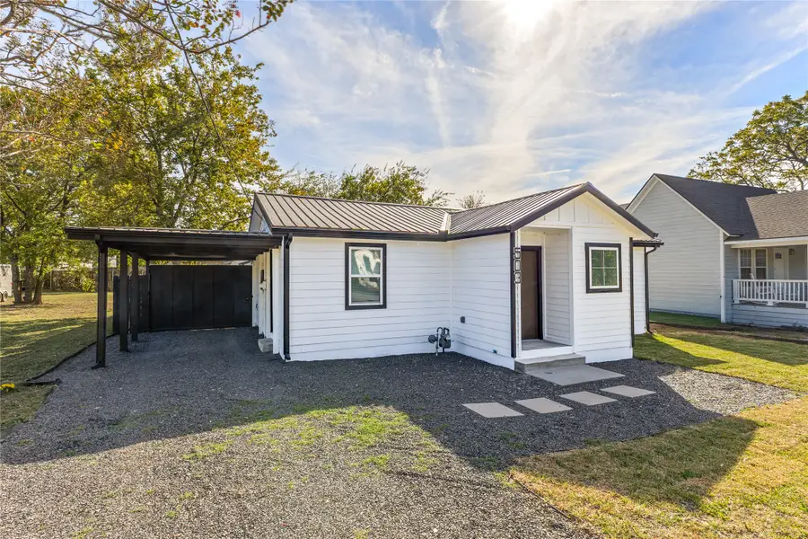 503 Saunders, Trenton, TX 75490 - #2