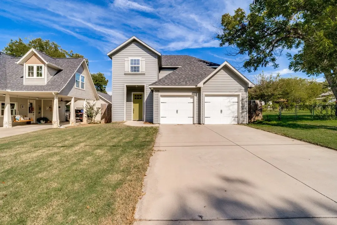 510 W Ball Street, Weatherford, TX 76086 - #1