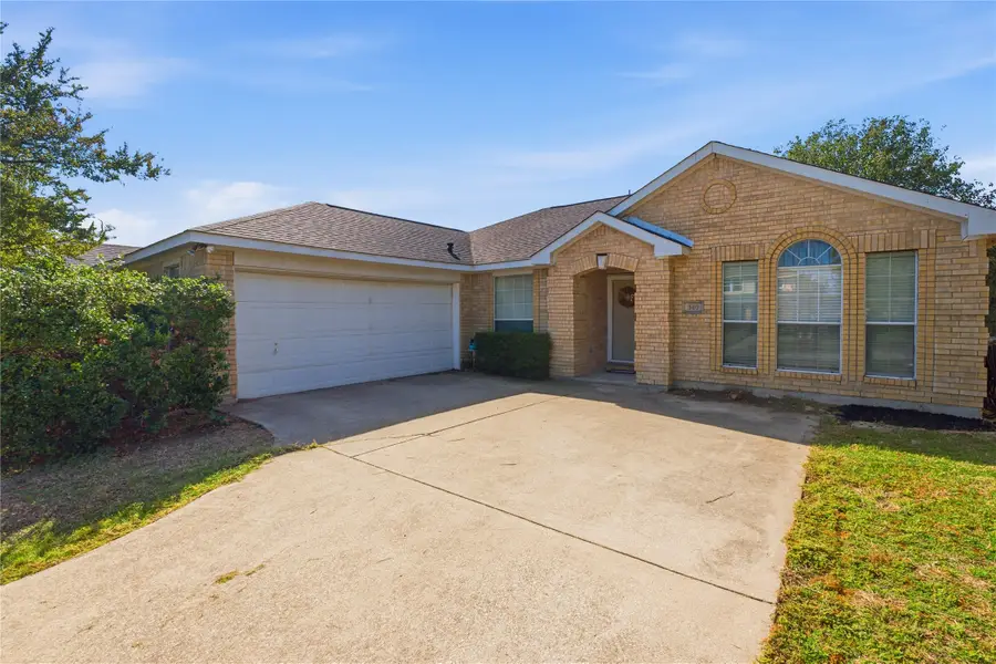 340 Mesquite Hill Drive, Arlington, TX 76002 - #2