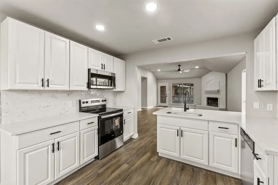 5358 Colony Hill Road, Fort Worth, TX 76112 - #3