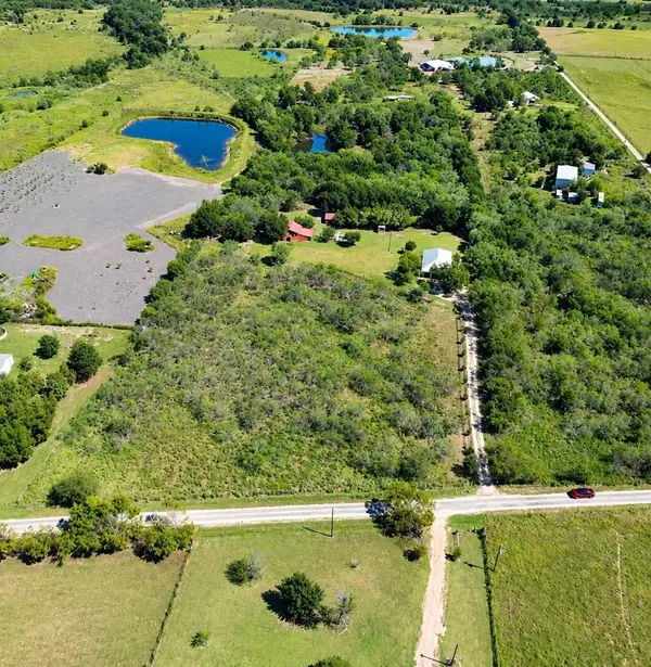 553 Kirkpatrick Road, Ennis, TX 75119