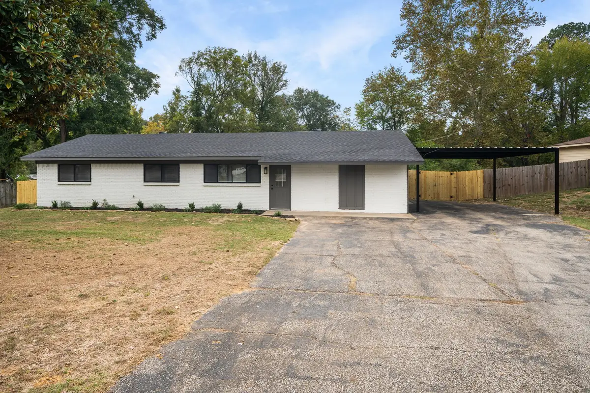 202 W Elm Creek Drive, Longview, TX 75605 - #1