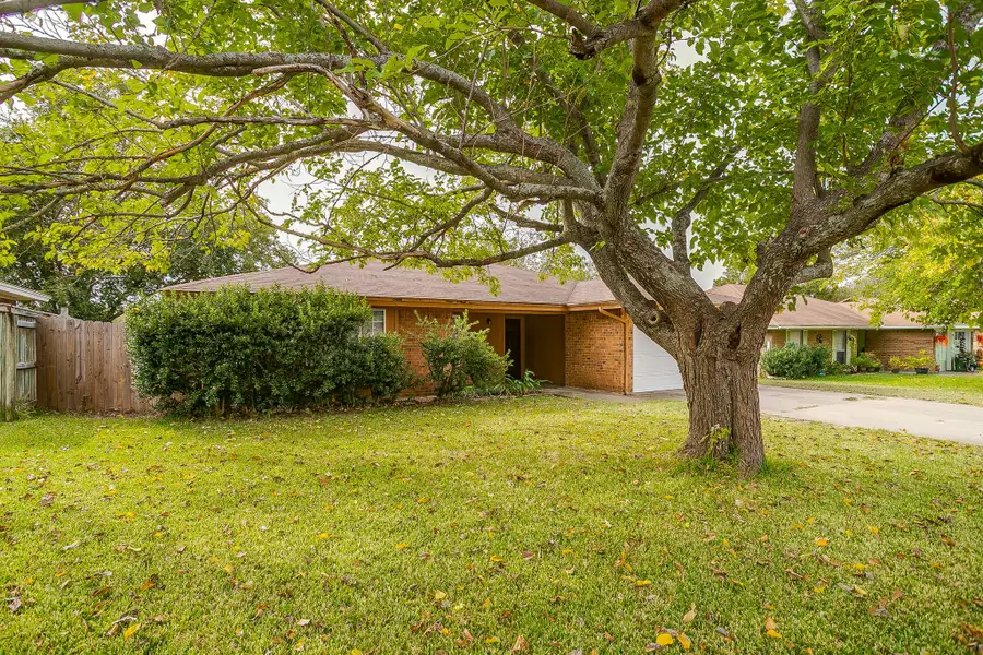 6756 Ridgetop Road, North Richland Hills, TX 76182 - #3