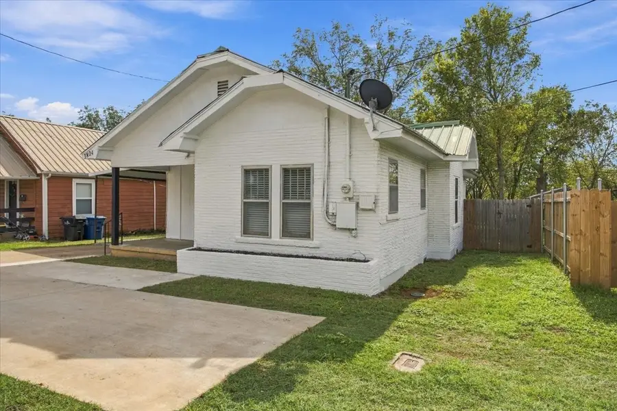 1824 W Morton Street, Denison, TX 75020 - #2
