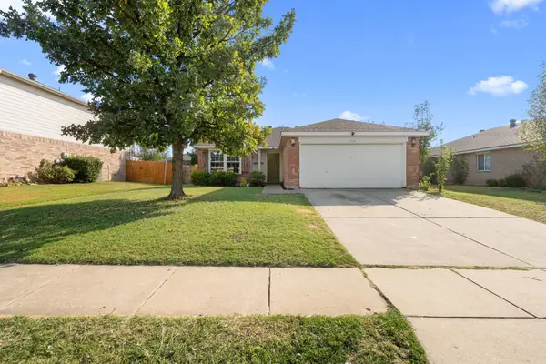 1406 Wenatchee Drive, Krum, TX 76249