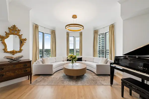 3401 Lee Parkway #1008, Dallas, TX 75219