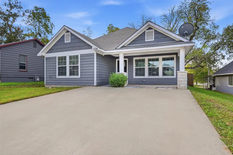 304 E Hull Street, Denison, TX 75021 - #3