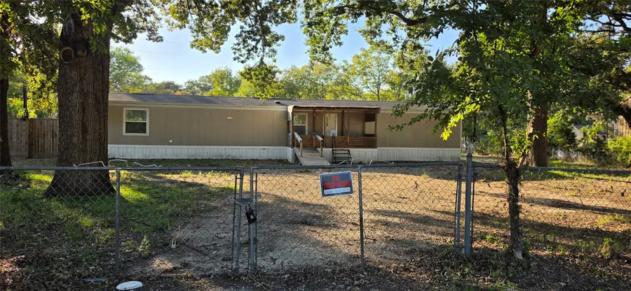 1001 Hemlock Drive, West Tawakoni, TX 75474 - #2